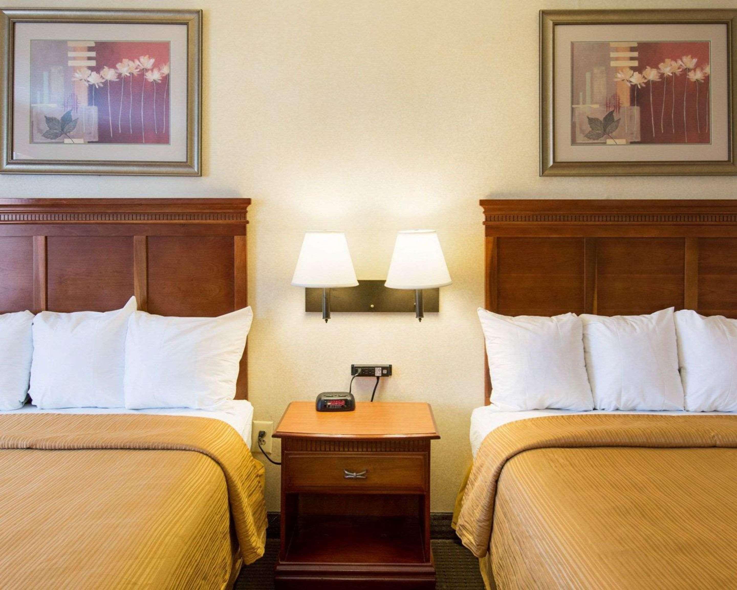 Quality Inn Takoma Park Ngoại thất bức ảnh