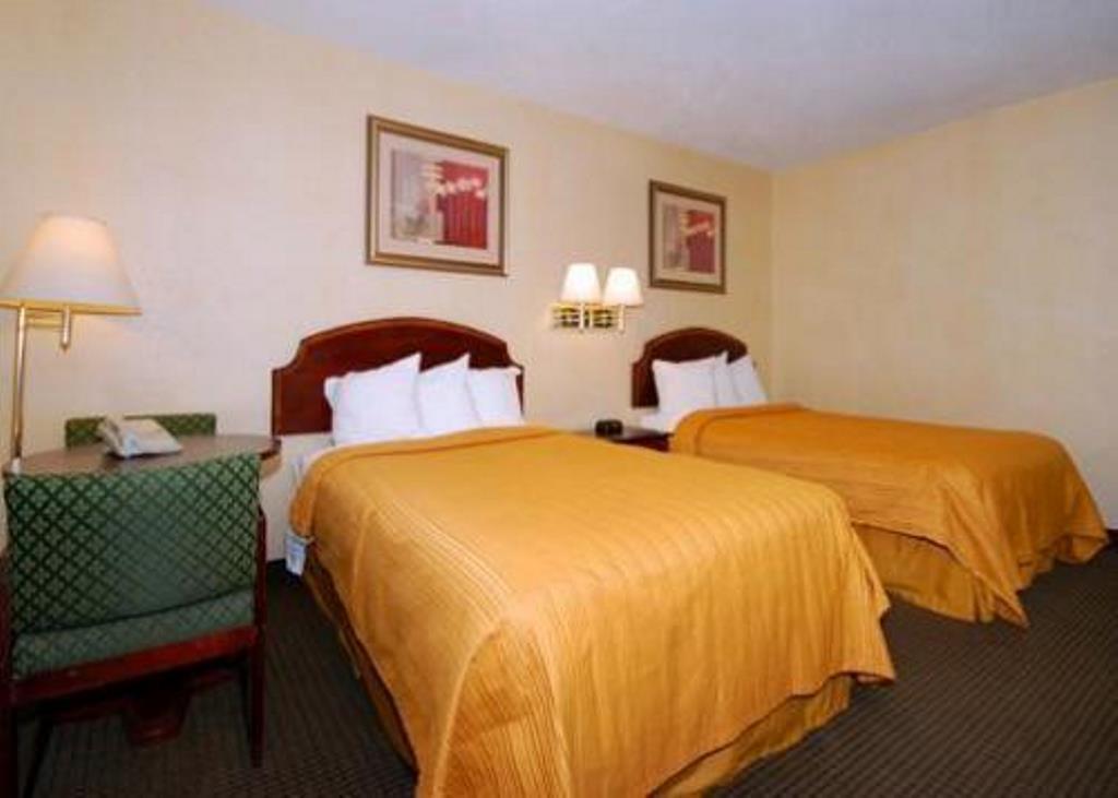 Quality Inn Takoma Park Phòng bức ảnh