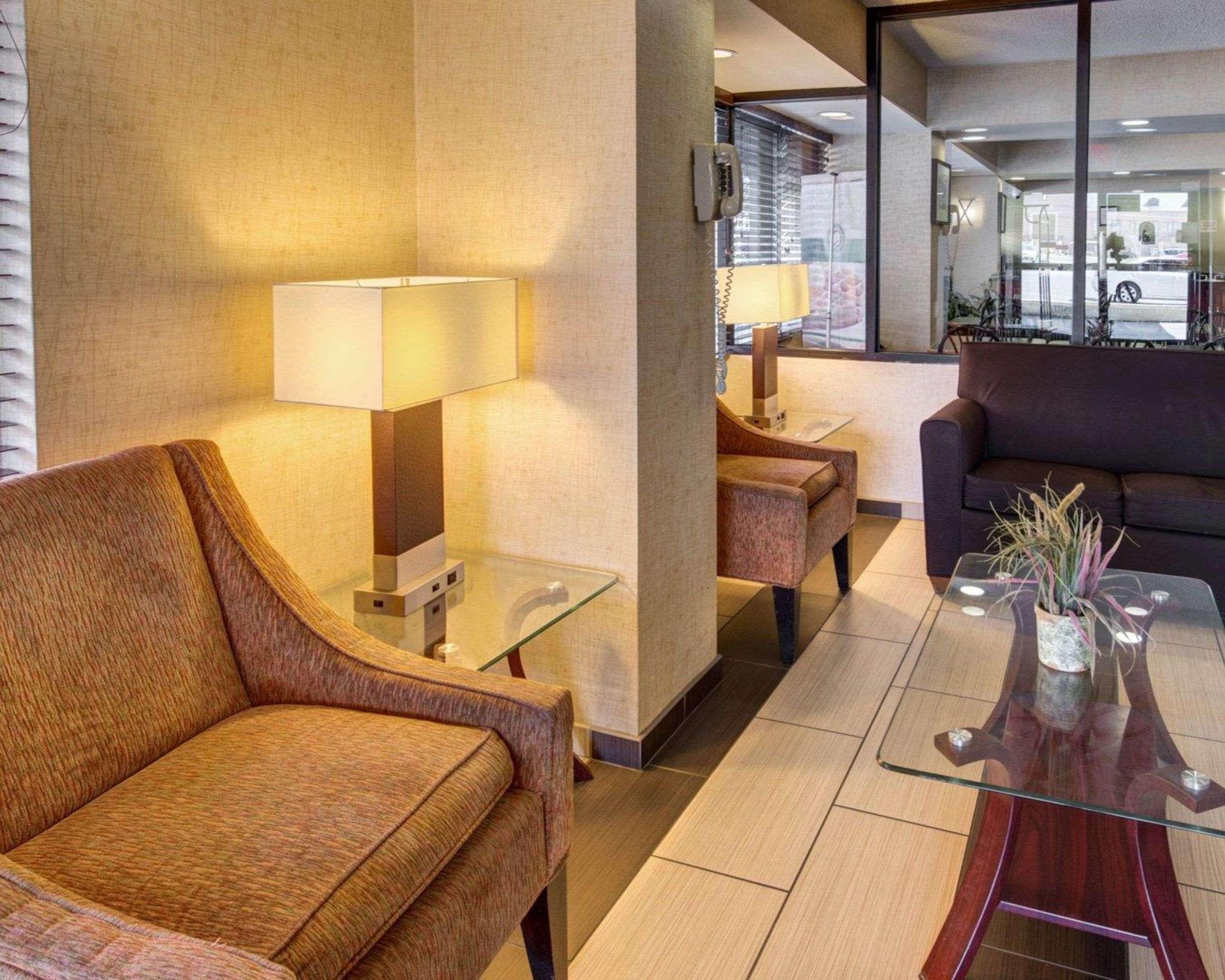 Quality Inn Takoma Park Ngoại thất bức ảnh
