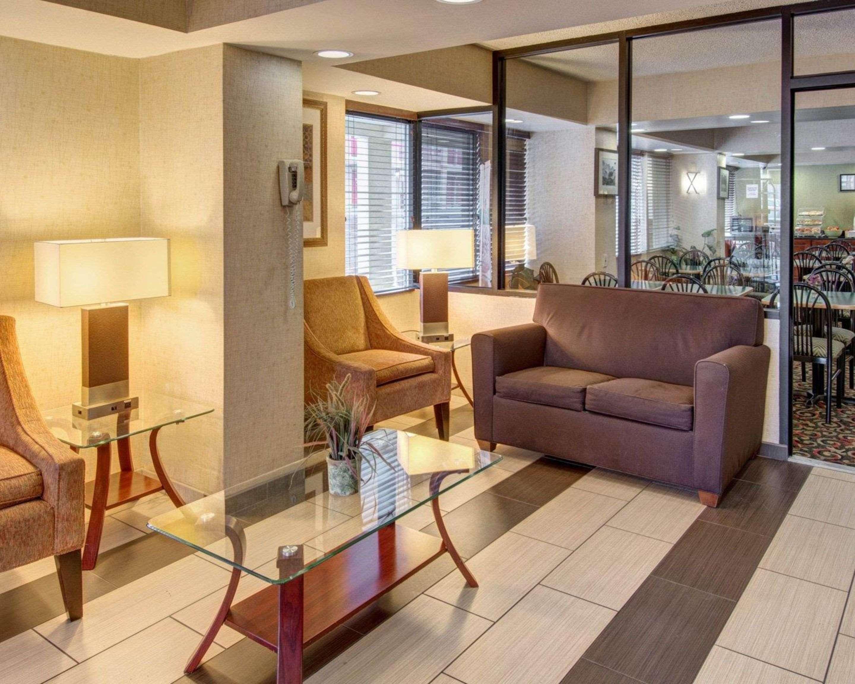 Quality Inn Takoma Park Ngoại thất bức ảnh