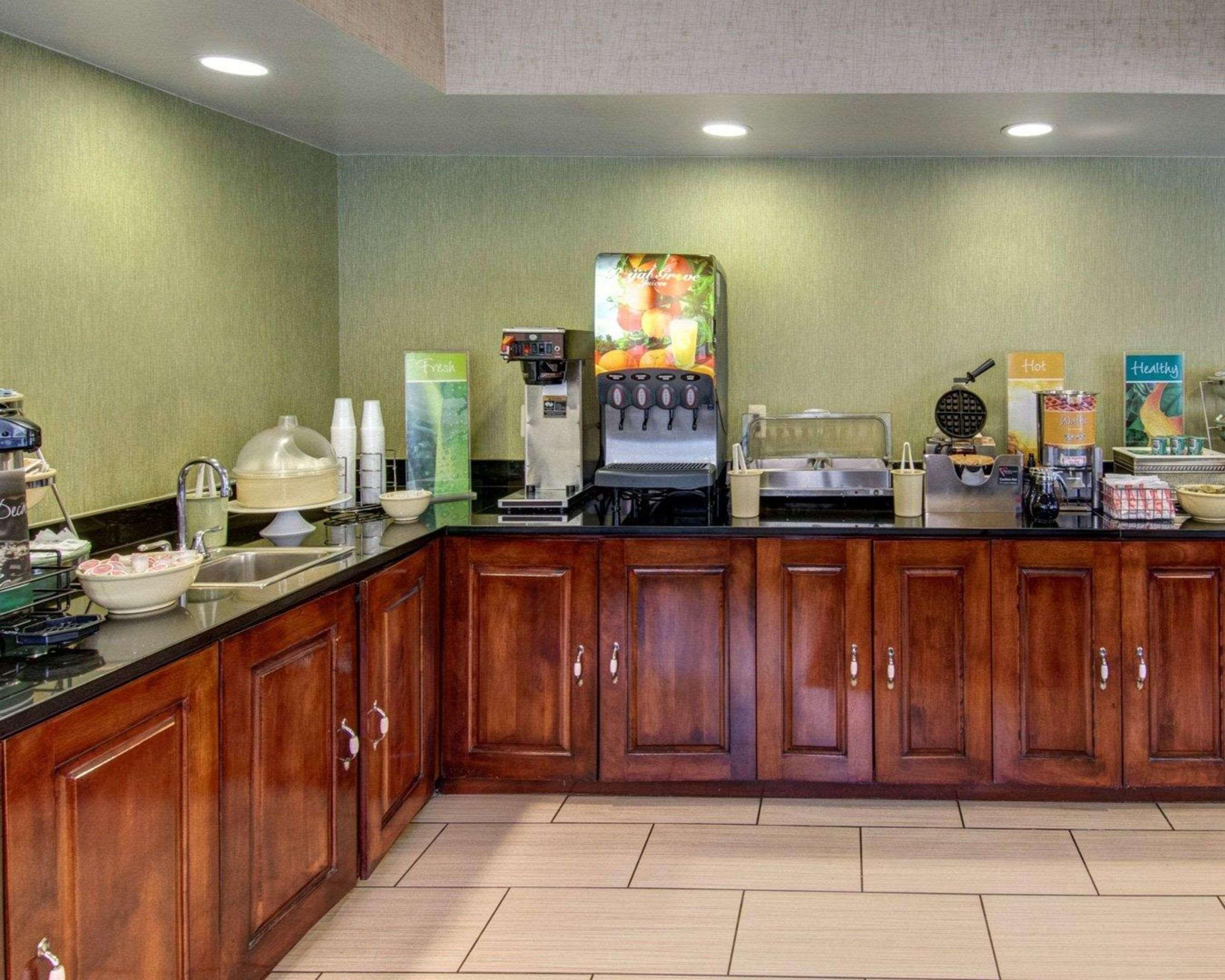 Quality Inn Takoma Park Ngoại thất bức ảnh