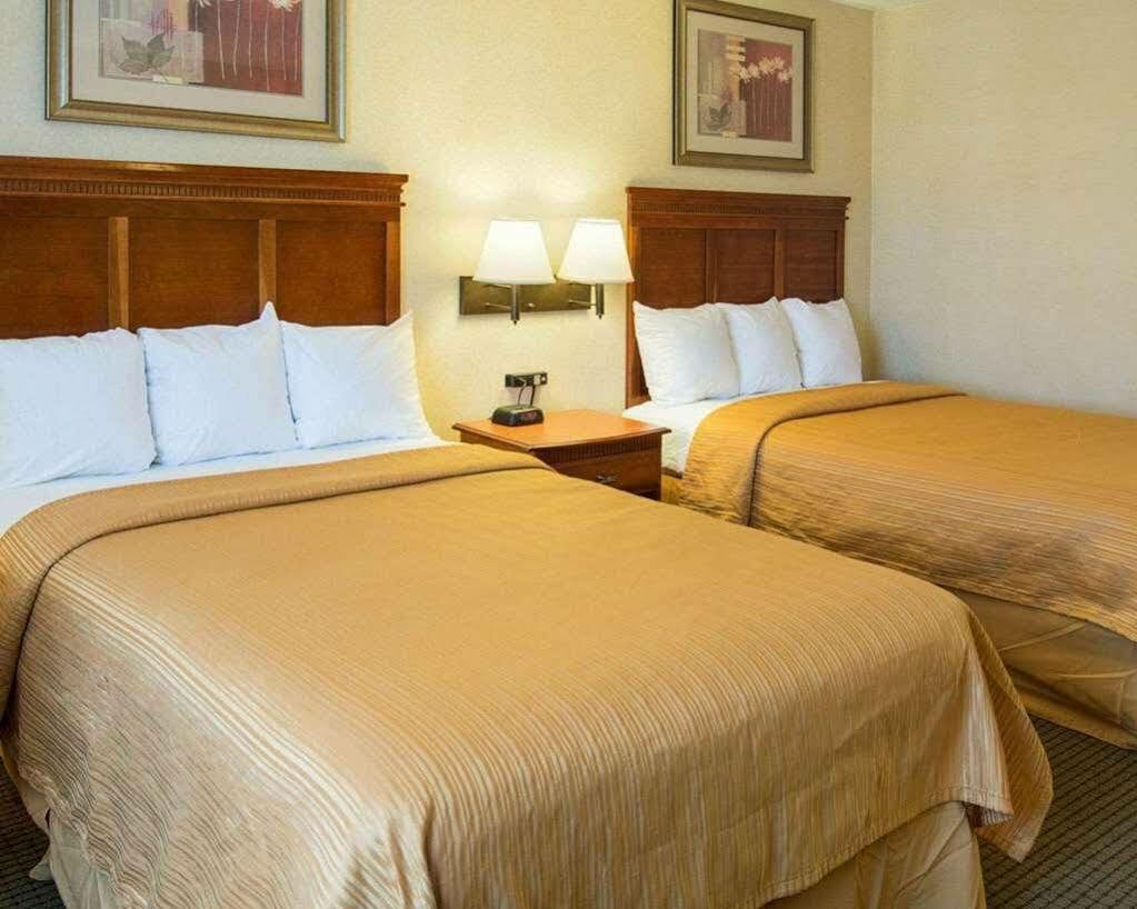 Quality Inn Takoma Park Ngoại thất bức ảnh